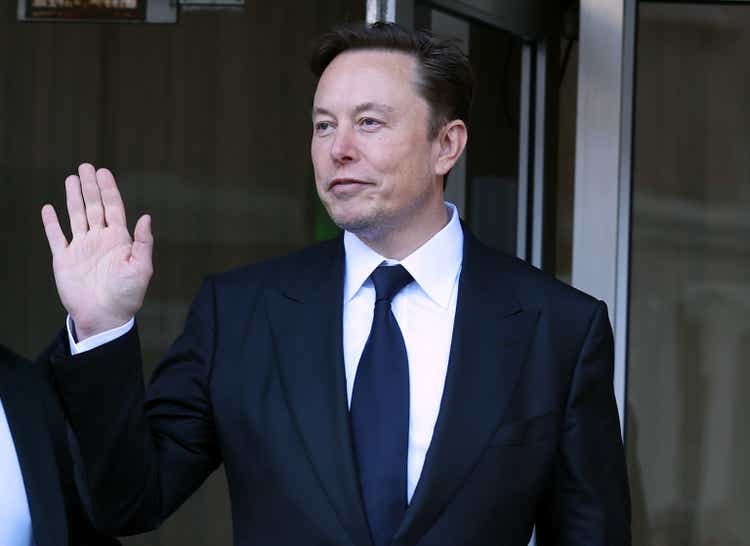Elon Musk Advocates for Balanced Approach to Fossil Fuels in Green Transition