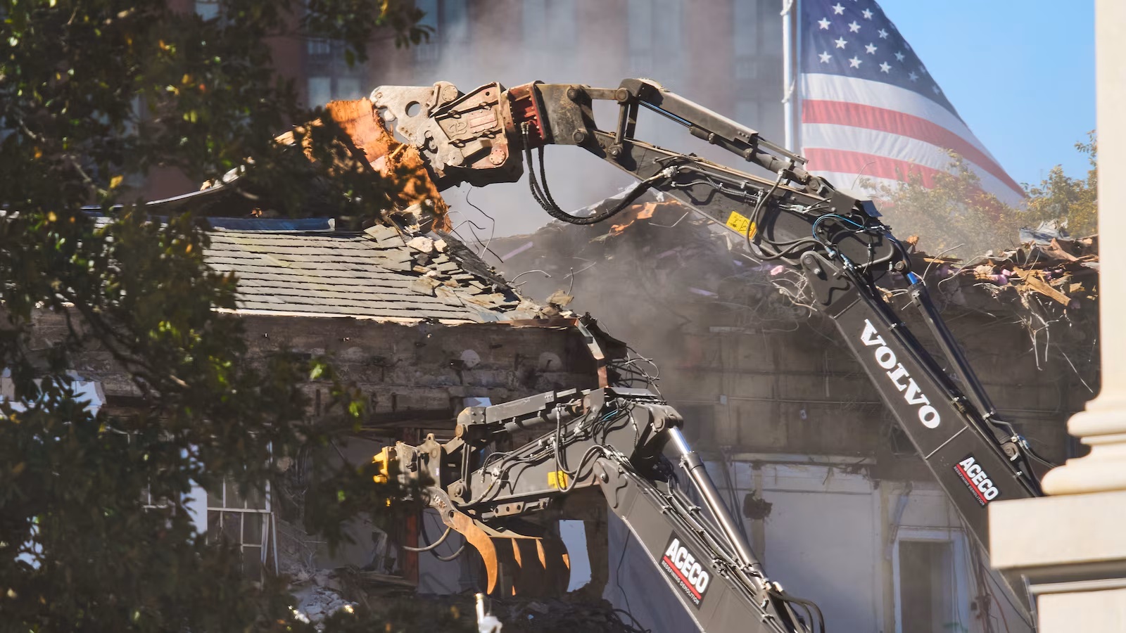 Featured image for White House plans to modernize East Wing for Trump ballroom amid preservation concerns