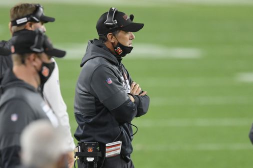 "New England Patriots Expand Coaching Staff with 17 Additions, Including Former Giants Coaches"