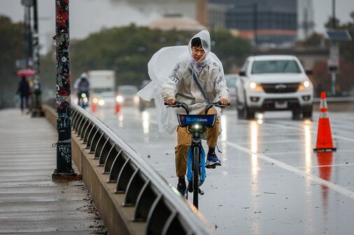 Featured image for Severe Storms Threaten Monday Morning Commutes in Eastern US