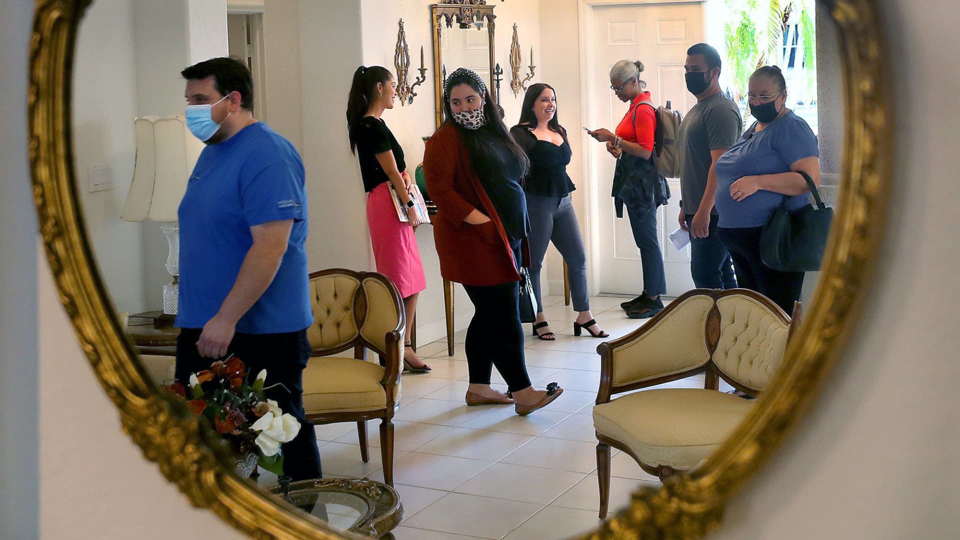 Mortgage demand remains resilient despite fluctuating interest rates.