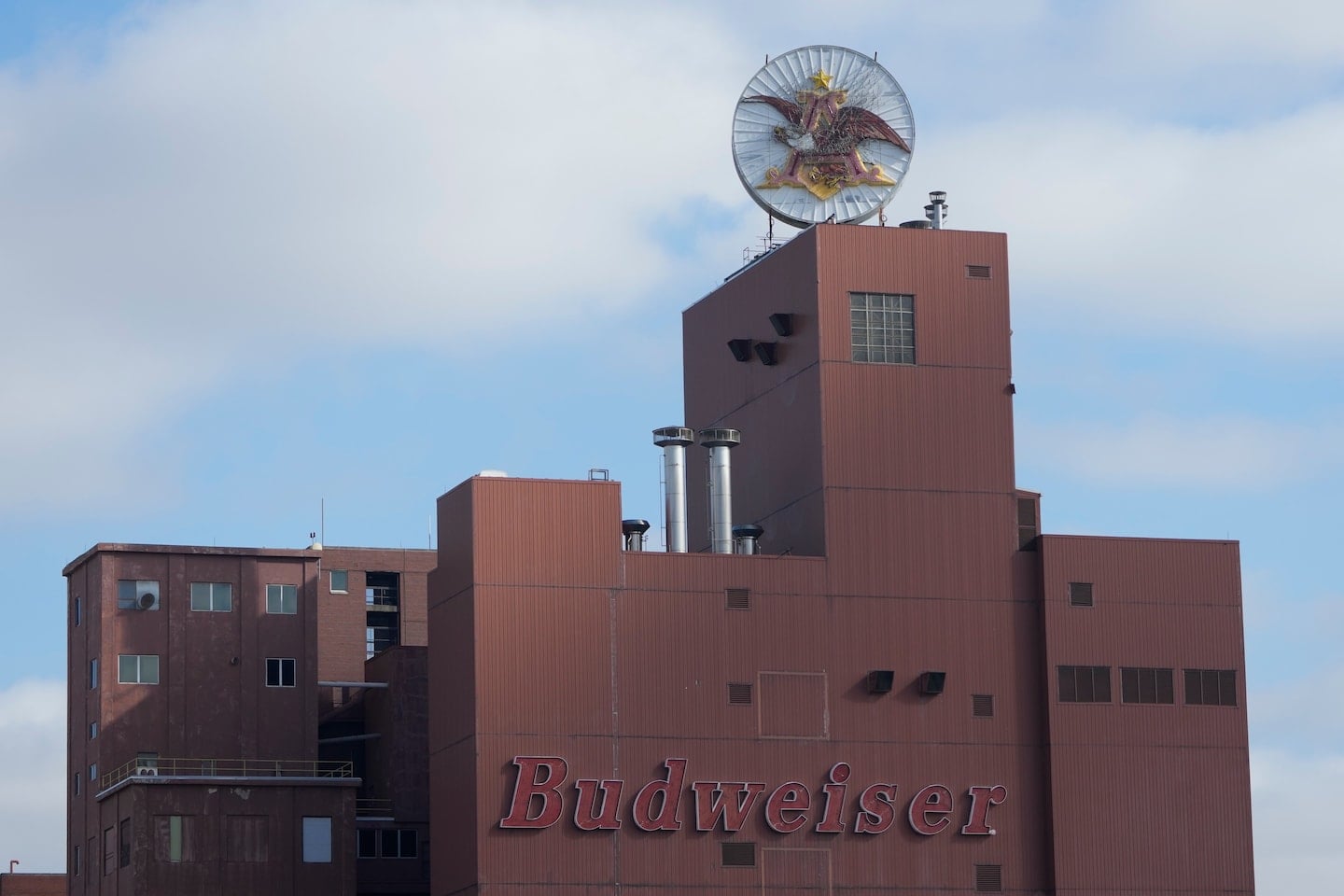 "Anheuser-Busch Workers and Teamsters Reach Tentative Deal, Averting Brewery Strike"