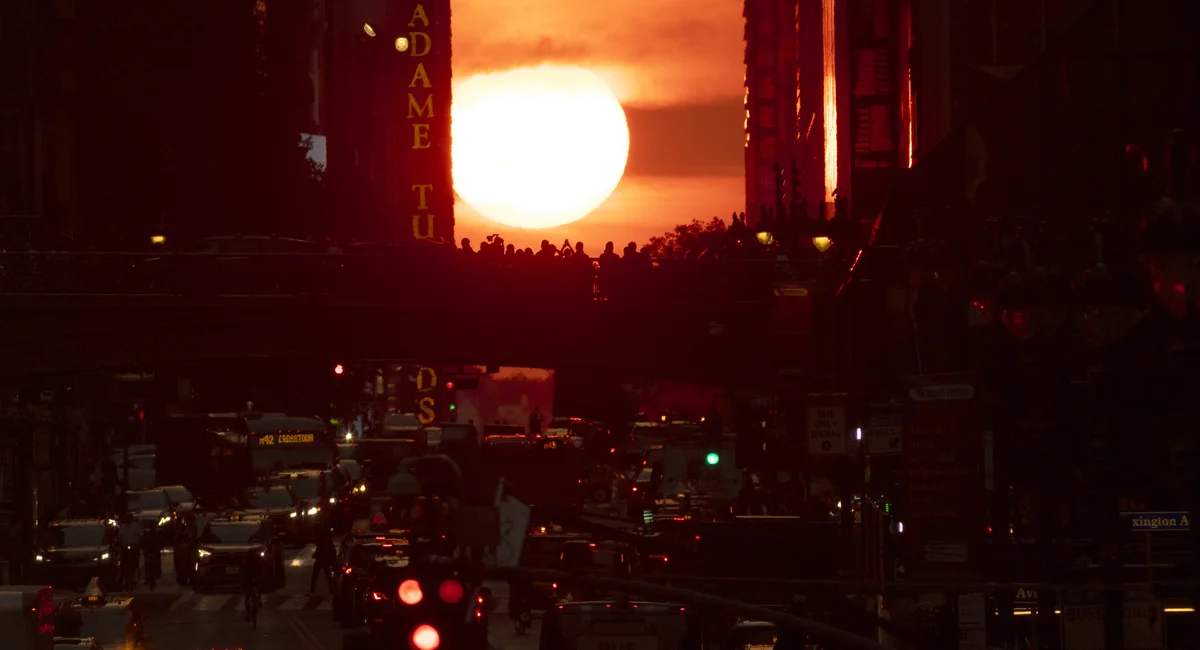 Featured image for "Manhattanhenge 2024: Best Spots to Watch NYC's Sunset Spectacle"