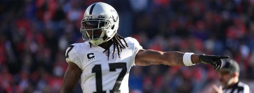 "Monday Night Football Showdown: Raiders vs. Lions - Expert Picks, Betting Odds, and Fantasy Lineup Advice"