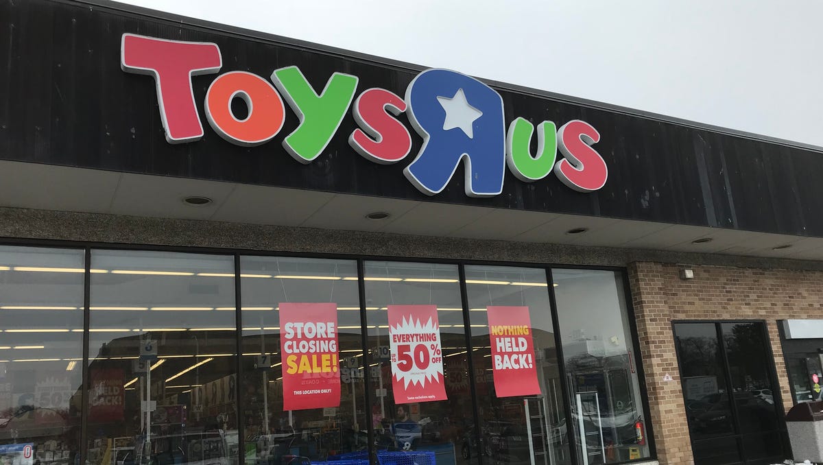 Featured image for NJ workers to benefit from new layoff law starting Monday.