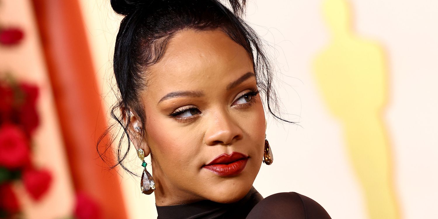 Featured image for Rihanna's Bold Maternity Fashion Statements in Paris.