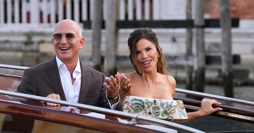 Jeff Bezos and Lauren Sánchez Tie the Knot in Star-Studded Venice Wedding