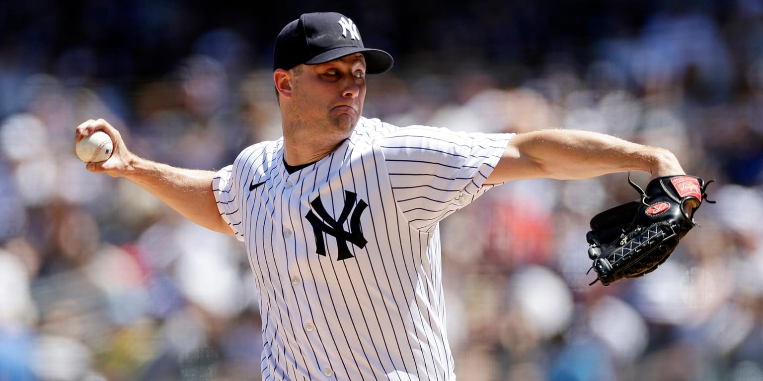 Yankees dominate Padres with explosive offense.