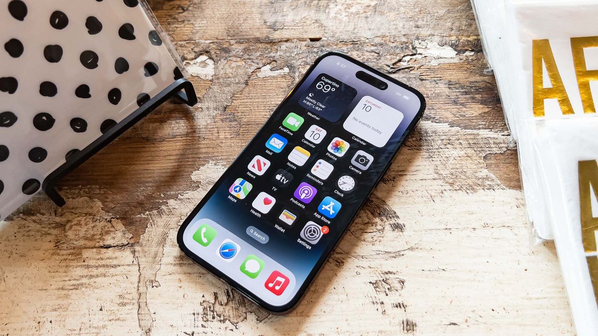 iPhone 14 Pro Users Face Battery Health Concerns Ahead of iPhone 15 Release