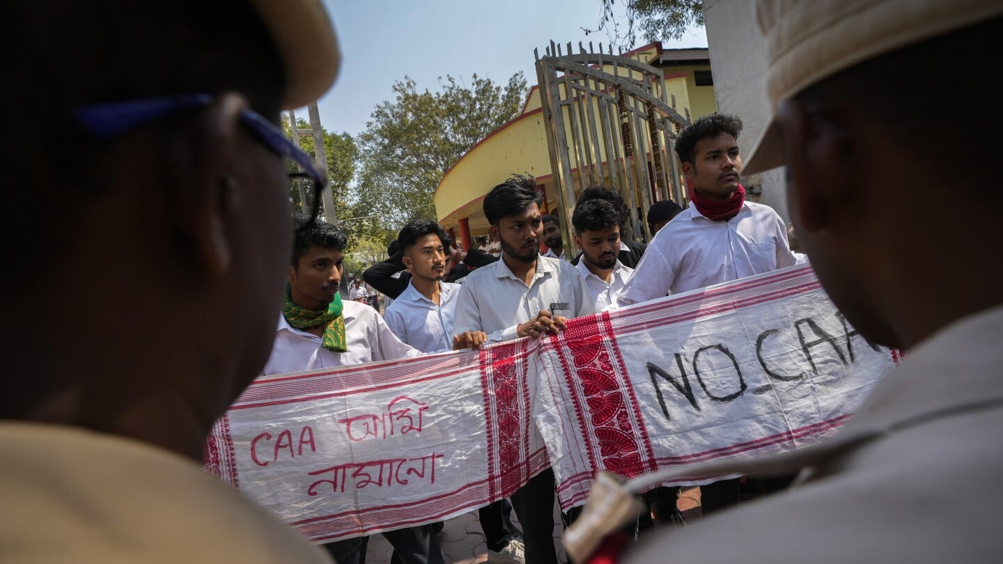 Featured image for "Controversy Surrounding India's New Citizenship Law"