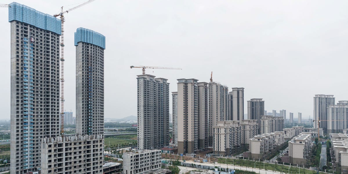 Featured image for China's Property Crisis: Vanke's Debt Swap Talks and State Support