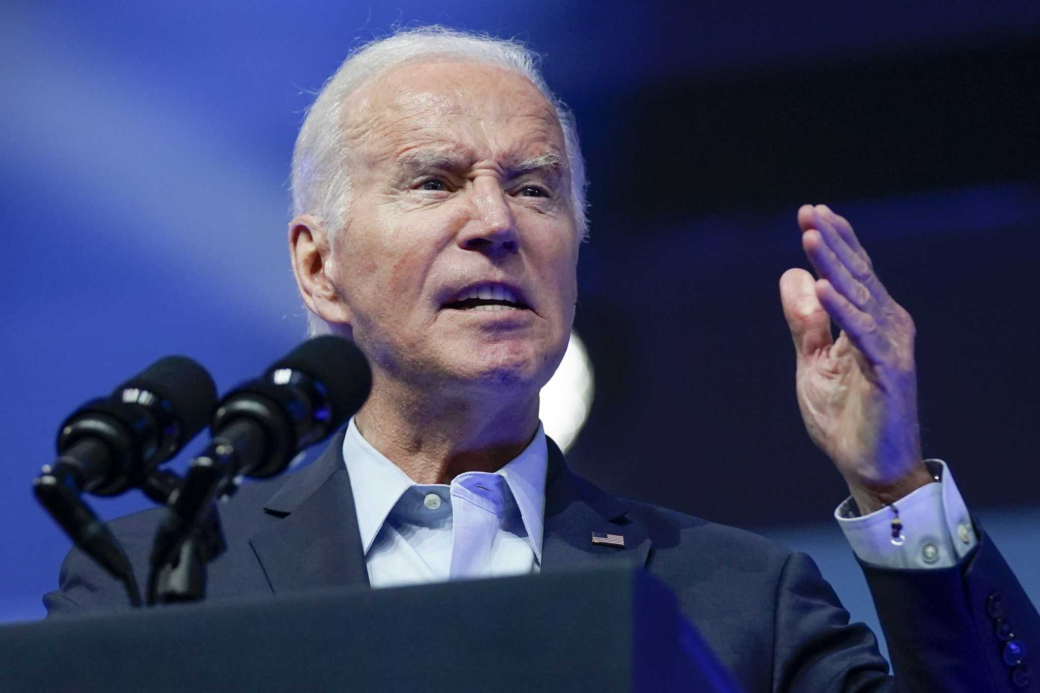 Biden's West Coast Visit: Climate Change and Fundraising in Focus.