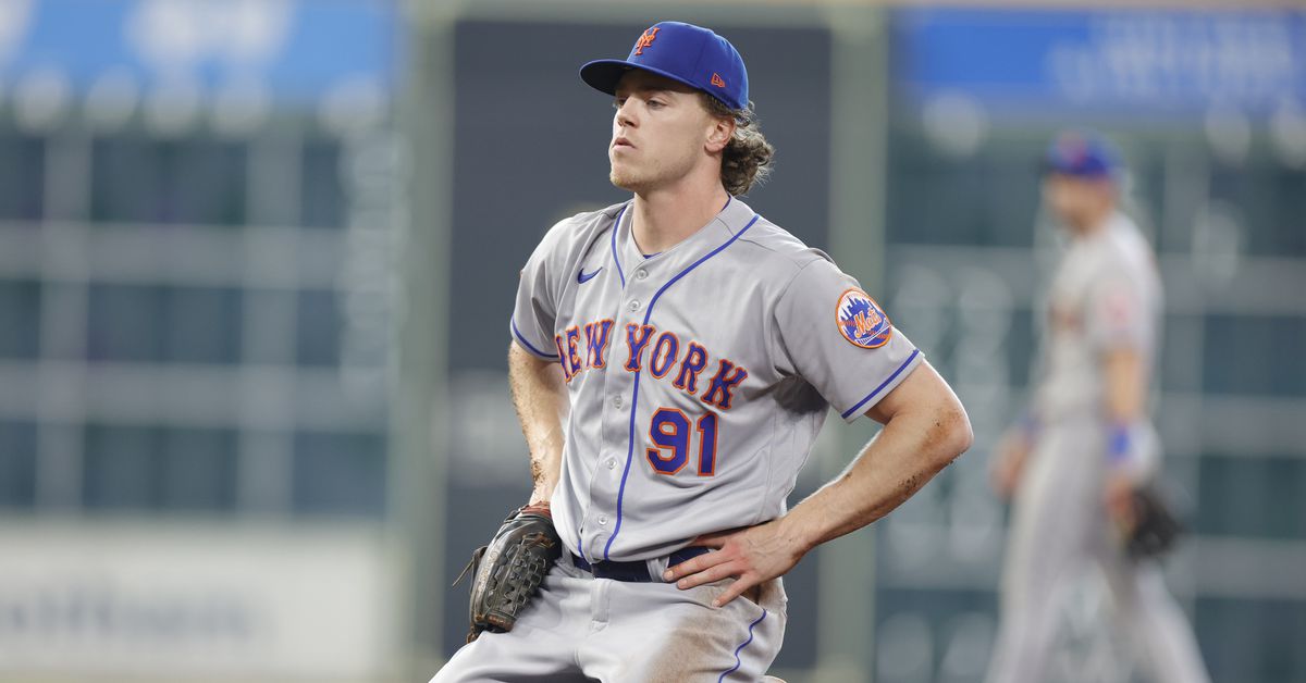 Astros Win Wild Slugfest Against Mets 10-8.