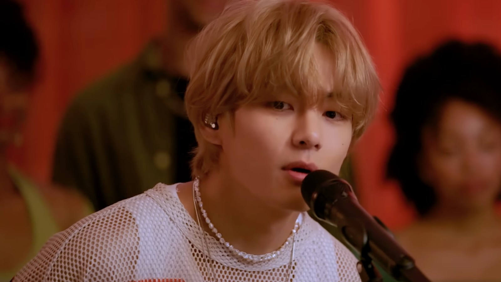 Featured image for BTS' V Shines in Intimate Tiny Desk Korea Performance