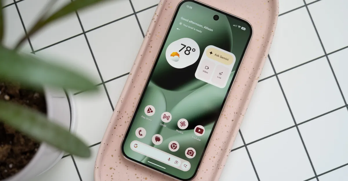 Featured image for Pixel Phones Receive Enhanced Notifications and New Features in November Update