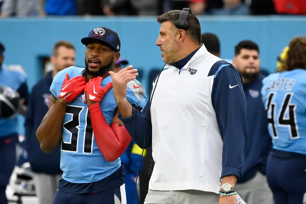 Patriots gain draft leverage after Byard signing