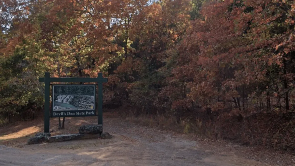 Tragic Hike: Couple Killed in Arkansas State Park