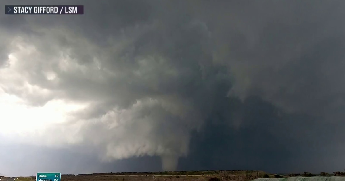 TSA Screens Record 2.95 Million Passengers Amid Severe Weather Risks