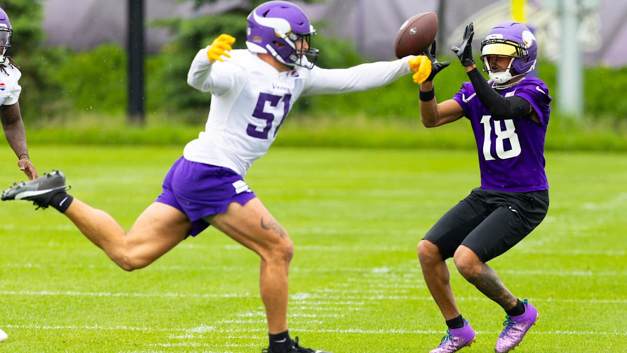 Featured image for Vikings' J.J. McCarthy Faces Expectations and Challenges