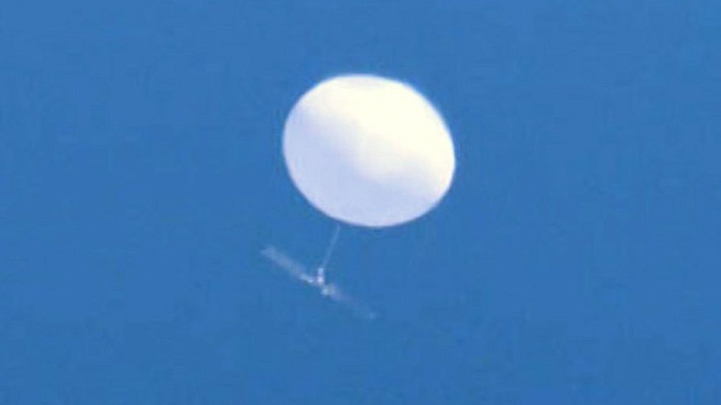 Chinese spy balloons spotted in Asia.