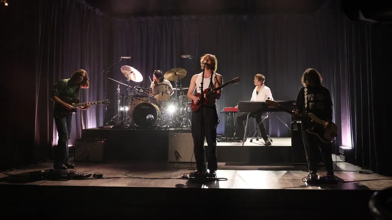 Geese Fly Onto SNL, Debuting Tracks From Getting Killed