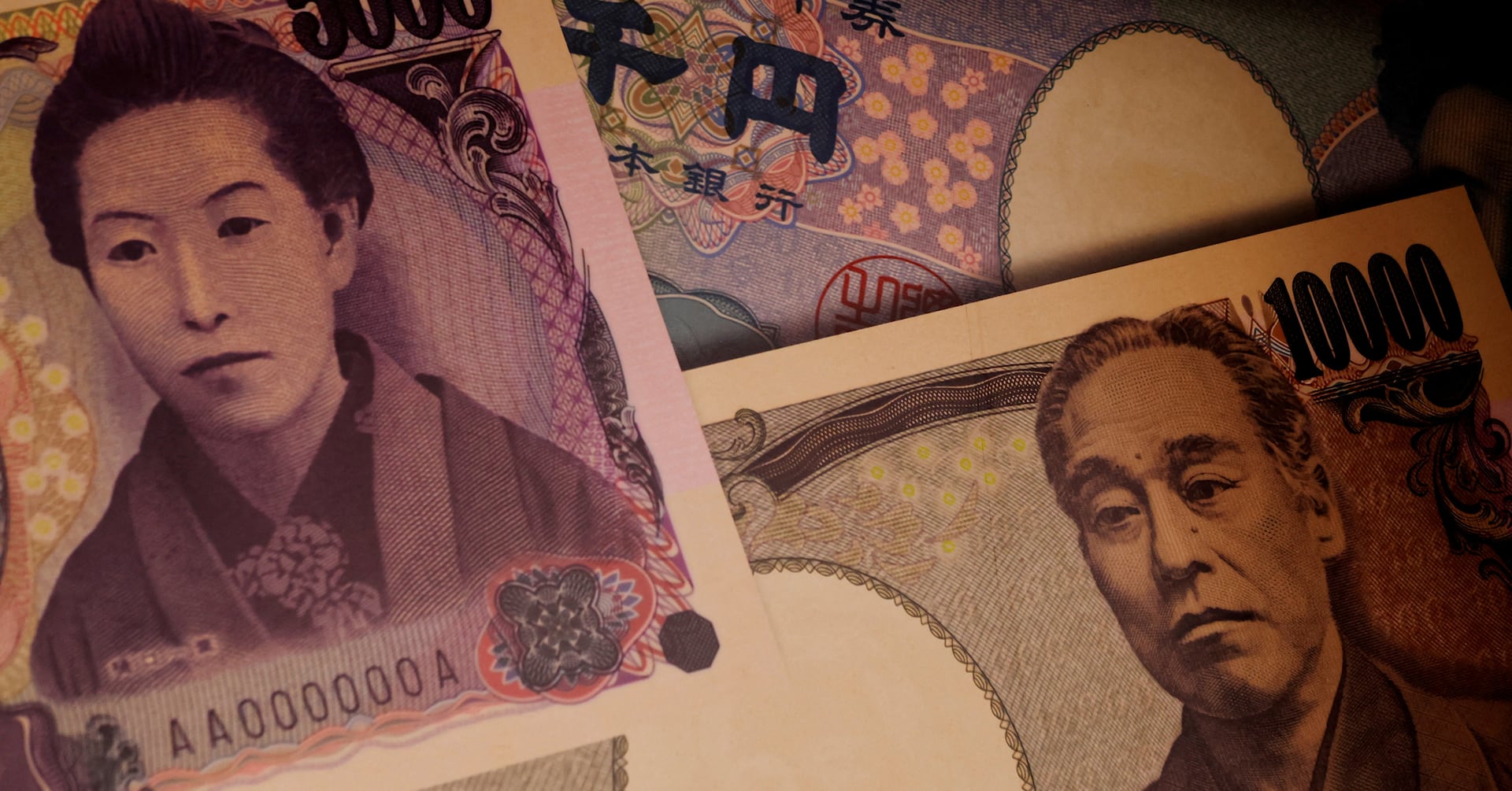 "Japan's Yen Reaches 34-Year Low, Prompting Intervention Speculation"