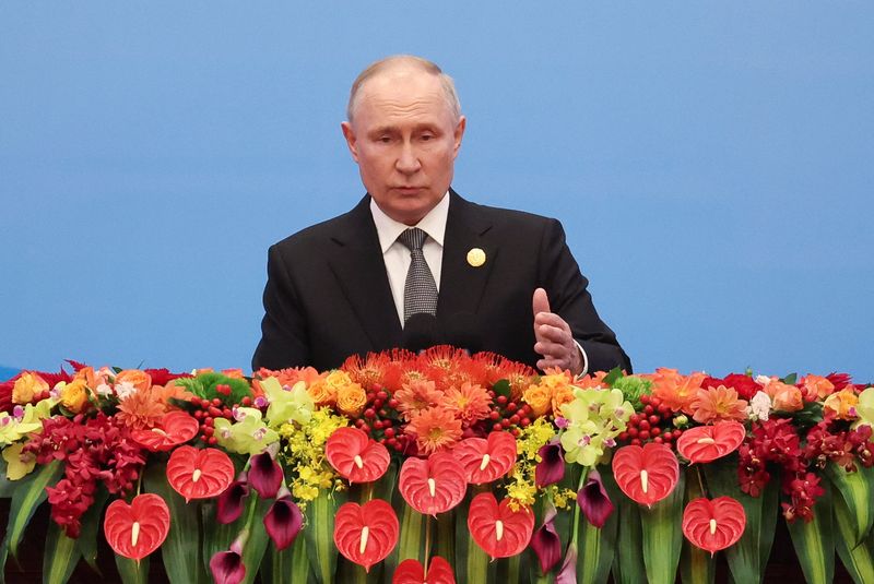 "Putin's Warning: Israel-Hamas Conflict Poses Global Threat, Condemns Gaza Bombing"