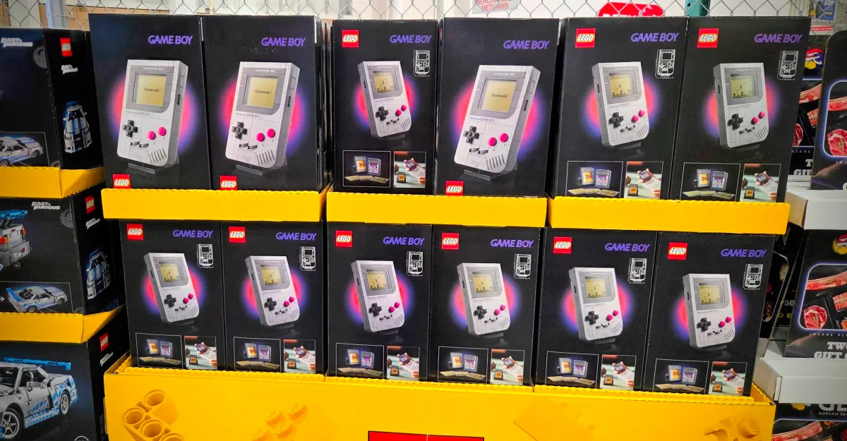 Featured image for LEGO Game Boy Sells Out Early and Returns to Amazon