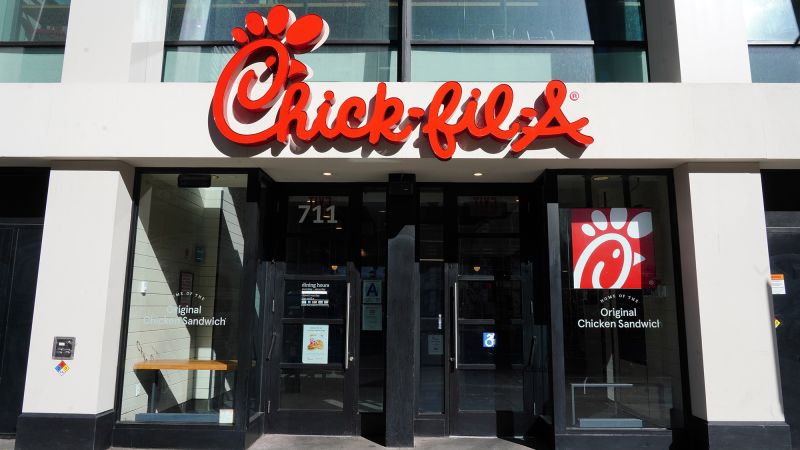 Featured image for Chick-fil-A's Change in Chicken Antibiotic Policy Sparks Controversy