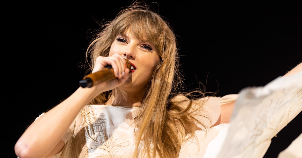 Featured image for Taylor Swift Shows Love for Blake Lively's Kids at Eras Tour Concert.