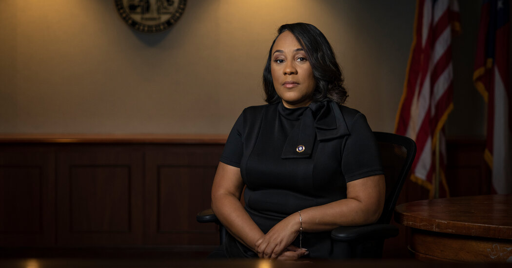 "Georgia Prosecutor Targets Lawyer and Fake Electors in Trump Investigation"