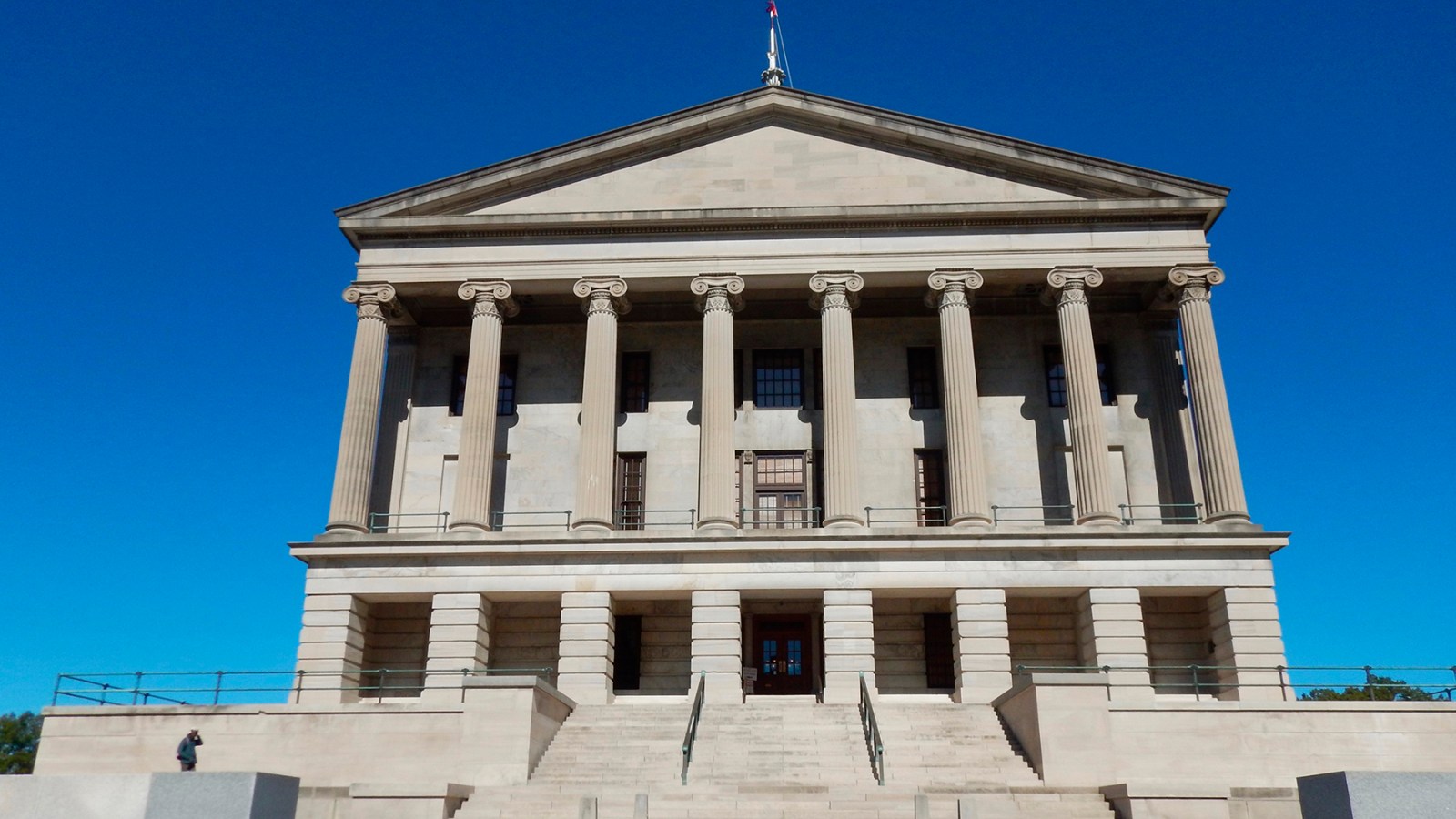 TN GOP Lawmaker Resigns Over Sexual Harassment of Interns
