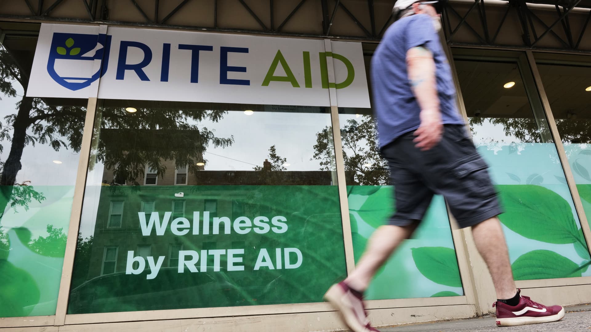 Featured image for Rite Aid's Bankruptcy Filing Amid Sales Slump and Opioid Litigation