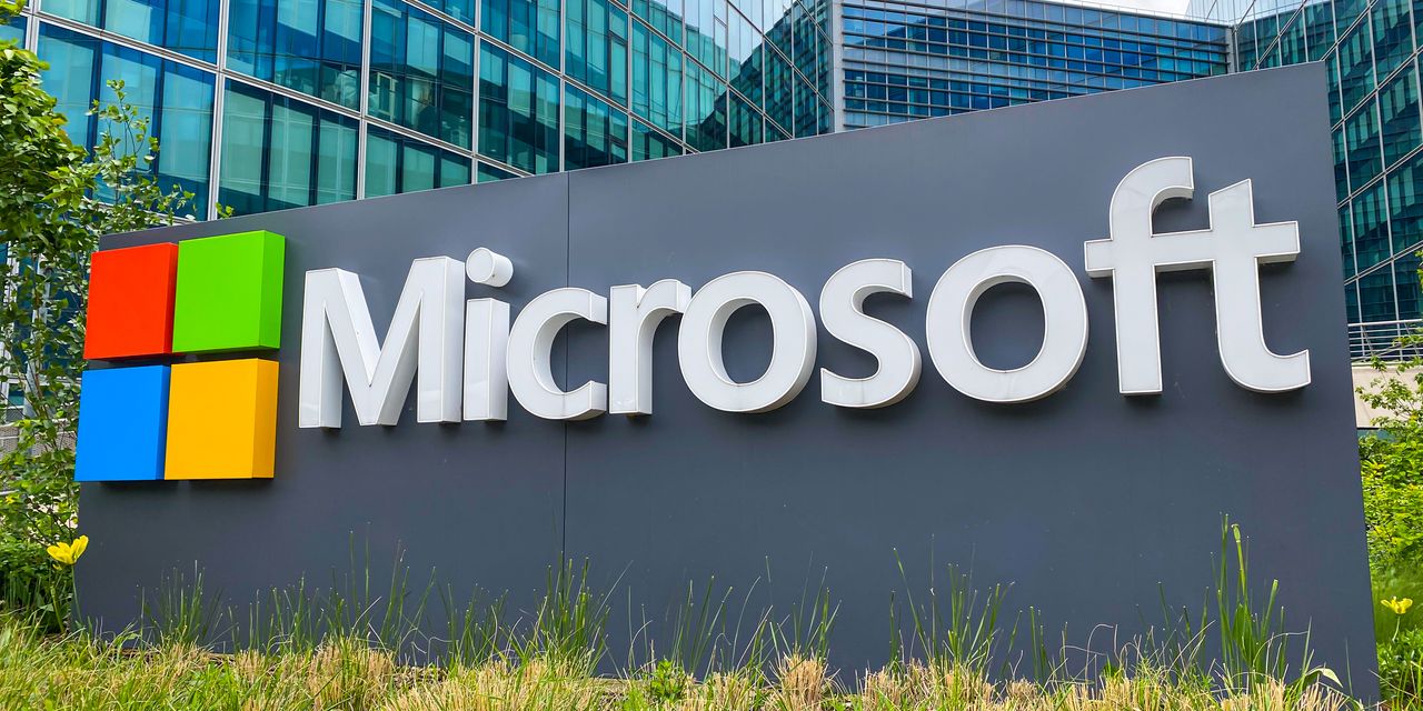 Microsoft's Stock Bulls Remain Optimistic Despite Worrisome Announcement
