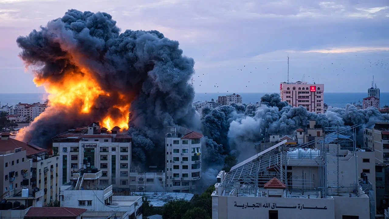 "Israel's Land Retaken, Biden's BBQ Backlash, and More: Top Headlines Recap"