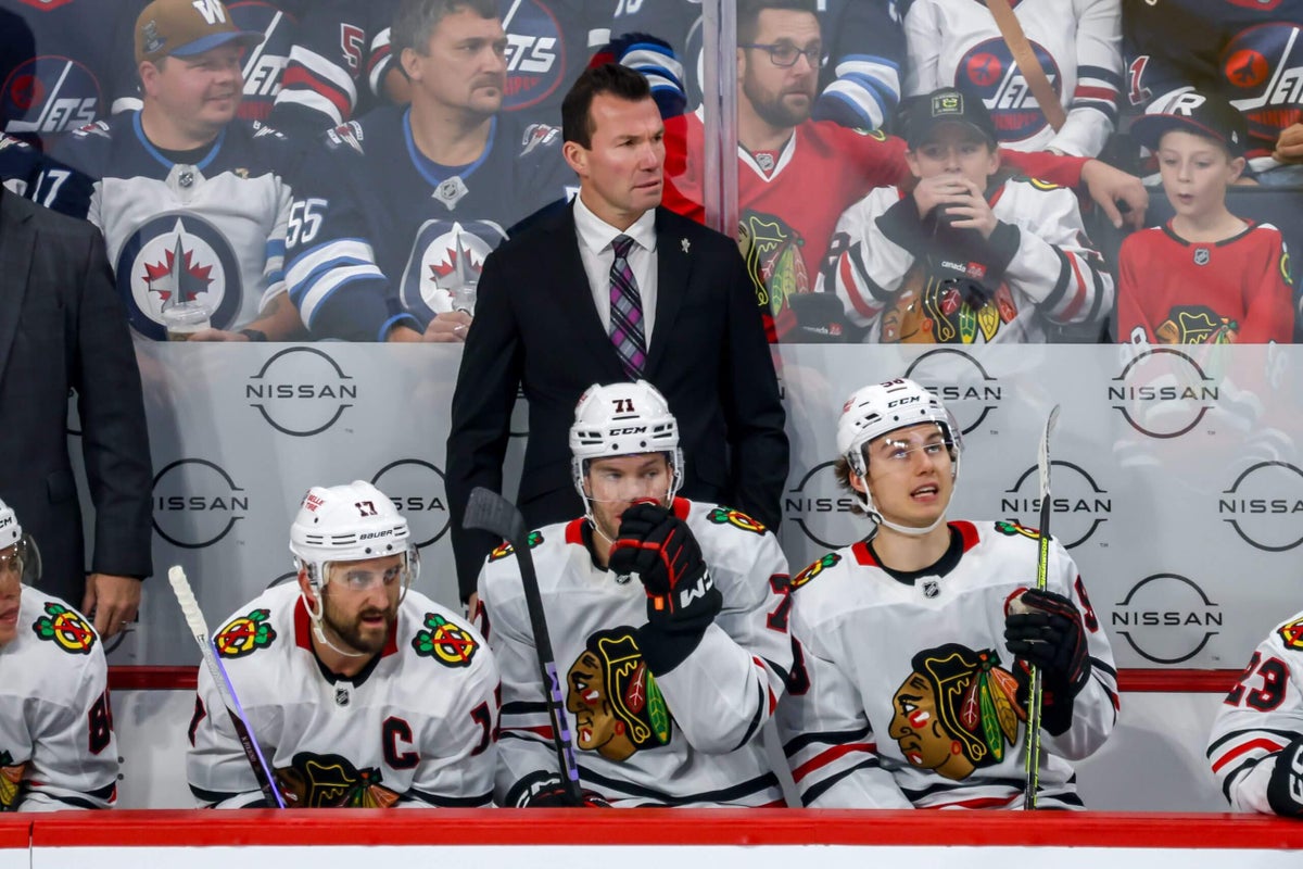 Featured image for Blackhawks Dismiss Coach Richardson, Sorensen Steps In