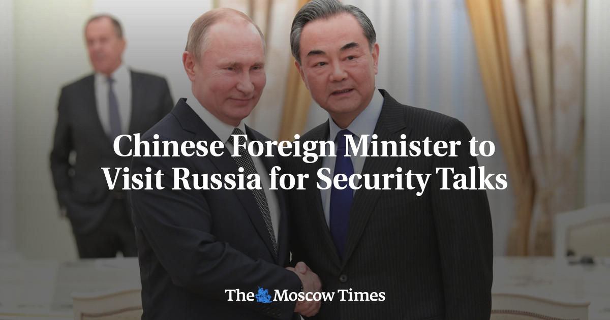 Featured image for Chinese Foreign Minister Wang Yi Visits Russia for Security Talks Amid Ukraine Crisis