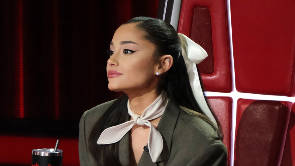 Featured image for "Ariana Grande's Plea: Fans Must Stop Sending Hateful Messages"