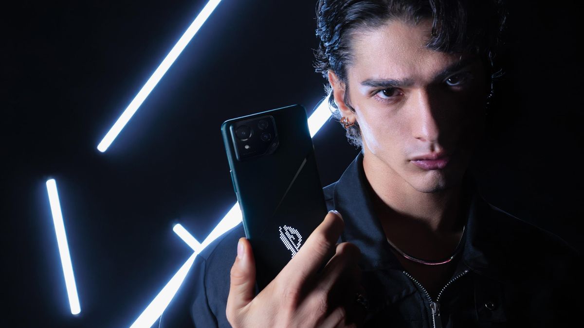 Featured image for "The Rise and Fall of Gaming Phones: A Look at the Asus ROG Phone 8 Pro"