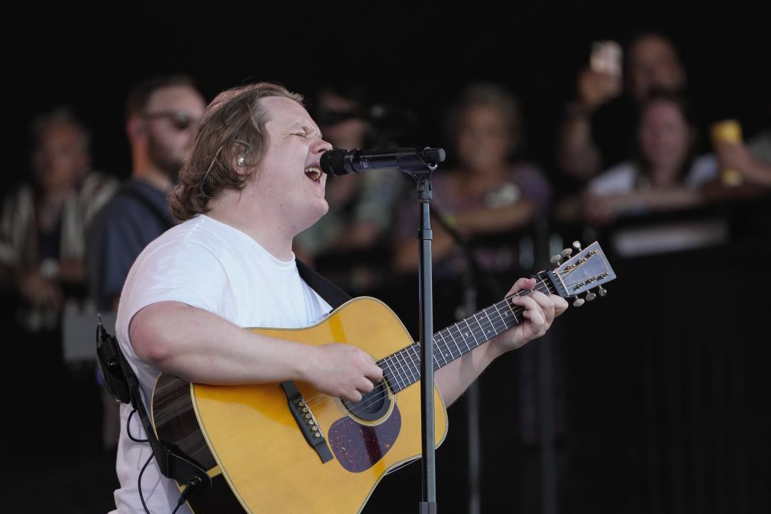 Featured image for Lewis Capaldi Takes Break from World Tour to Prioritize Mental Health and Tourette Syndrome