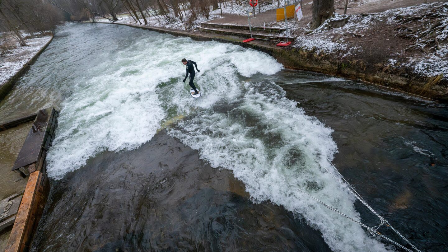 Featured image for German Park Surfing Debate Heats Up After Wave Machine Removal
