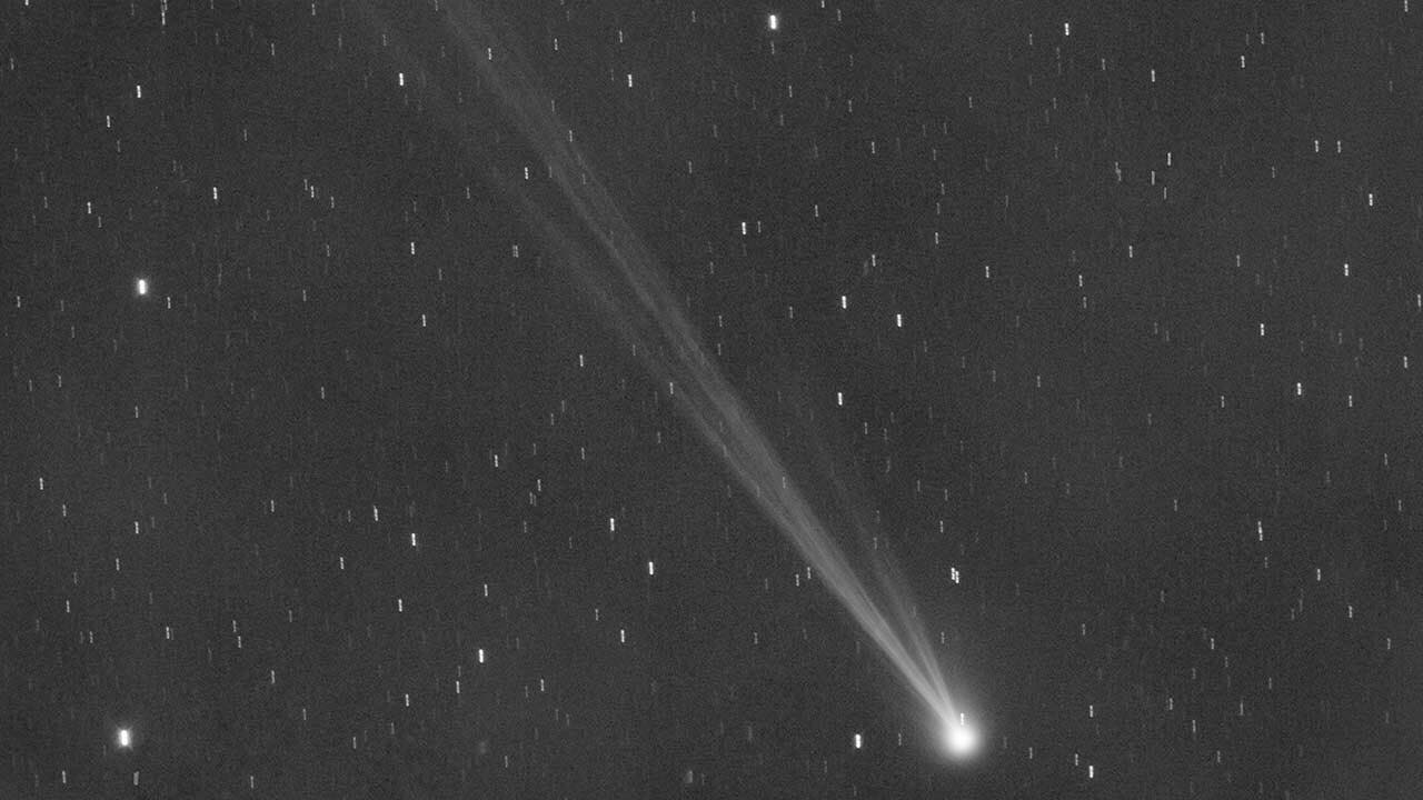 Featured image for Rare Green Comet Nishimura Set to Dazzle Earth's Skies