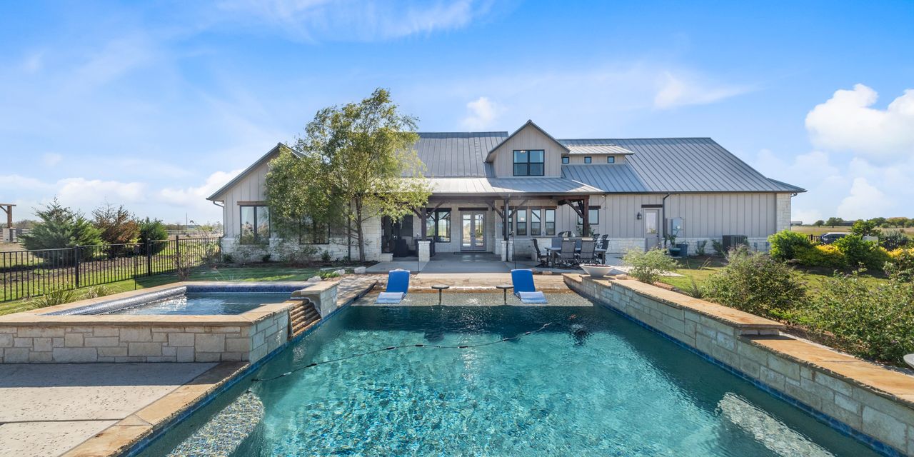 Featured image for "Preparing for the Post-Pandemic Office: Saying Goodbye to Your Home Workspace"