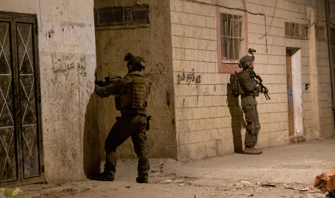 Israeli forces demolish home of Jerusalem bomber in Ramallah.
