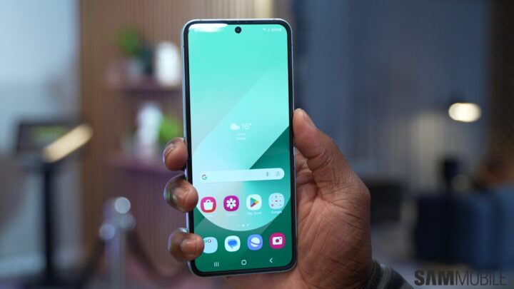Featured image for "Samsung's One UI 6.1.1 Update Introduces AI Features and 3D Avatars"