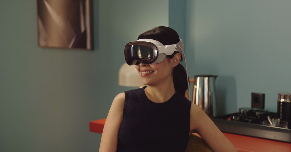 Apple Set to Launch Vision Pro in February, Promising Immersive Experience and Accessibility