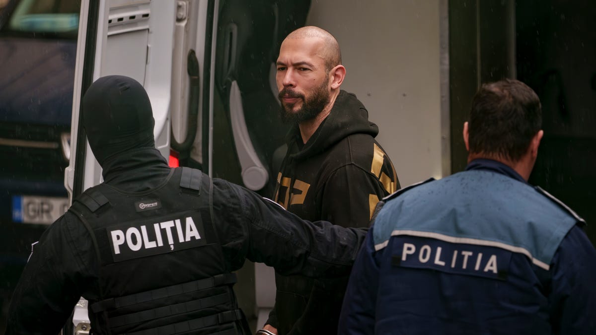 "Romanian Court Grants Extradition of Influencer Andrew Tate to UK"