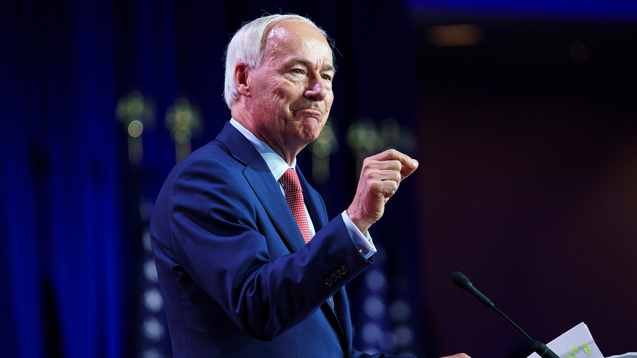 Hutchinson Vows to Prosecute Trump at Debate, Regardless of His Presence
