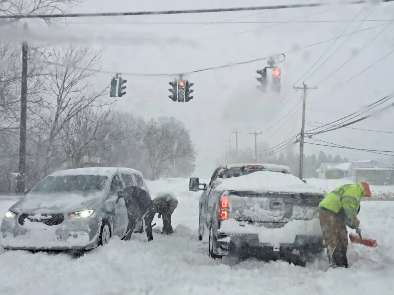 Featured image for State of Emergency in WNY as Lake-Effect Snowstorm Hits Hard