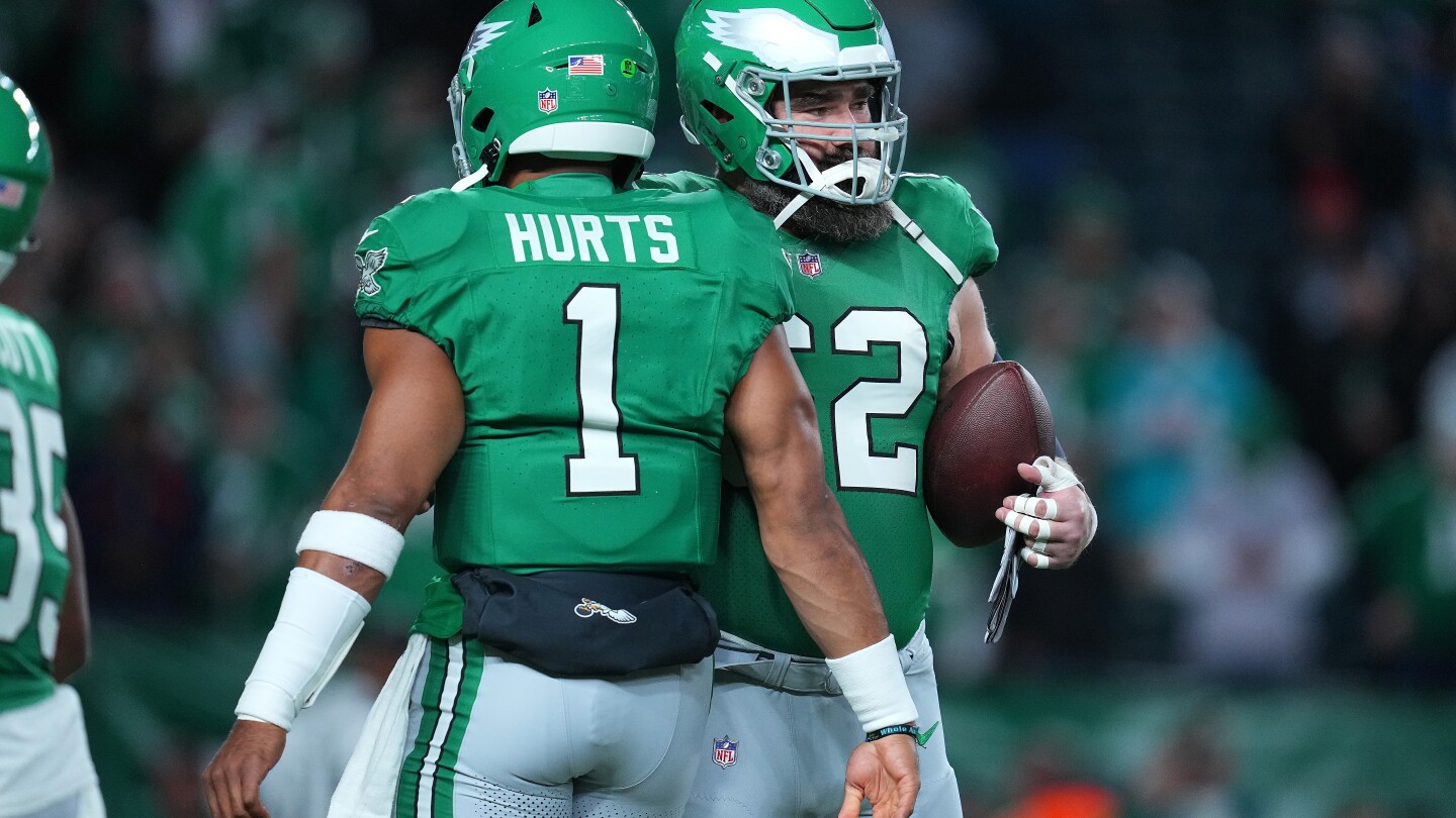 Eagles dominate Dolphins in Sunday Night Football showdown